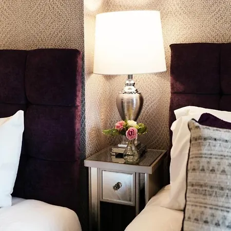 Apartamento Luxury - Center - Large Garden With Hot Tub -7 Bedrooms-4 Bathrooms Galway