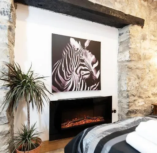 Lejlighed Luxury - Center - Large Garden With Hot Tub -7 Bedrooms-4 Bathrooms Galway