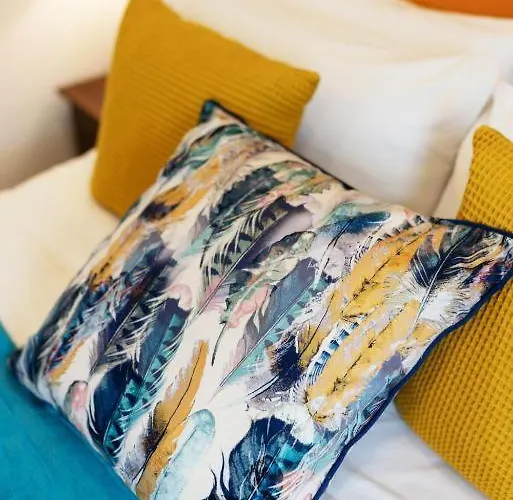 Luxury - Center - Large Garden With Hot Tub -7 Bedrooms-4 Bathrooms Galway